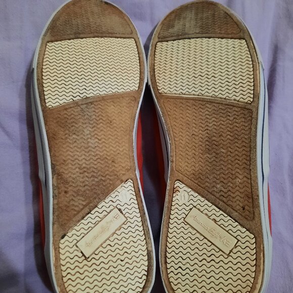 American Eagle AE Shoes Mens 11 Red Canvas Tennis Sneaker Memory Foam Classic - Picture 5 of 7